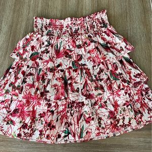 Anthropologie tiered mini floral skirt, red/pink/off white, small